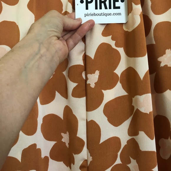 Adorable summer top in pink and caramel - Picture 4 of 4